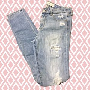 {Abercrombie & Fitch} Distressed Jeans with Gems